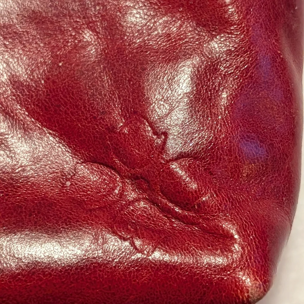 Patricia Nash Deep Red Leather Purse Handbag Like NEW Clutch Bag Chain Retro - Picture 4 of 4